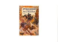 Pyramids 1989 First Edition NF/NF – Terry Pratchett

