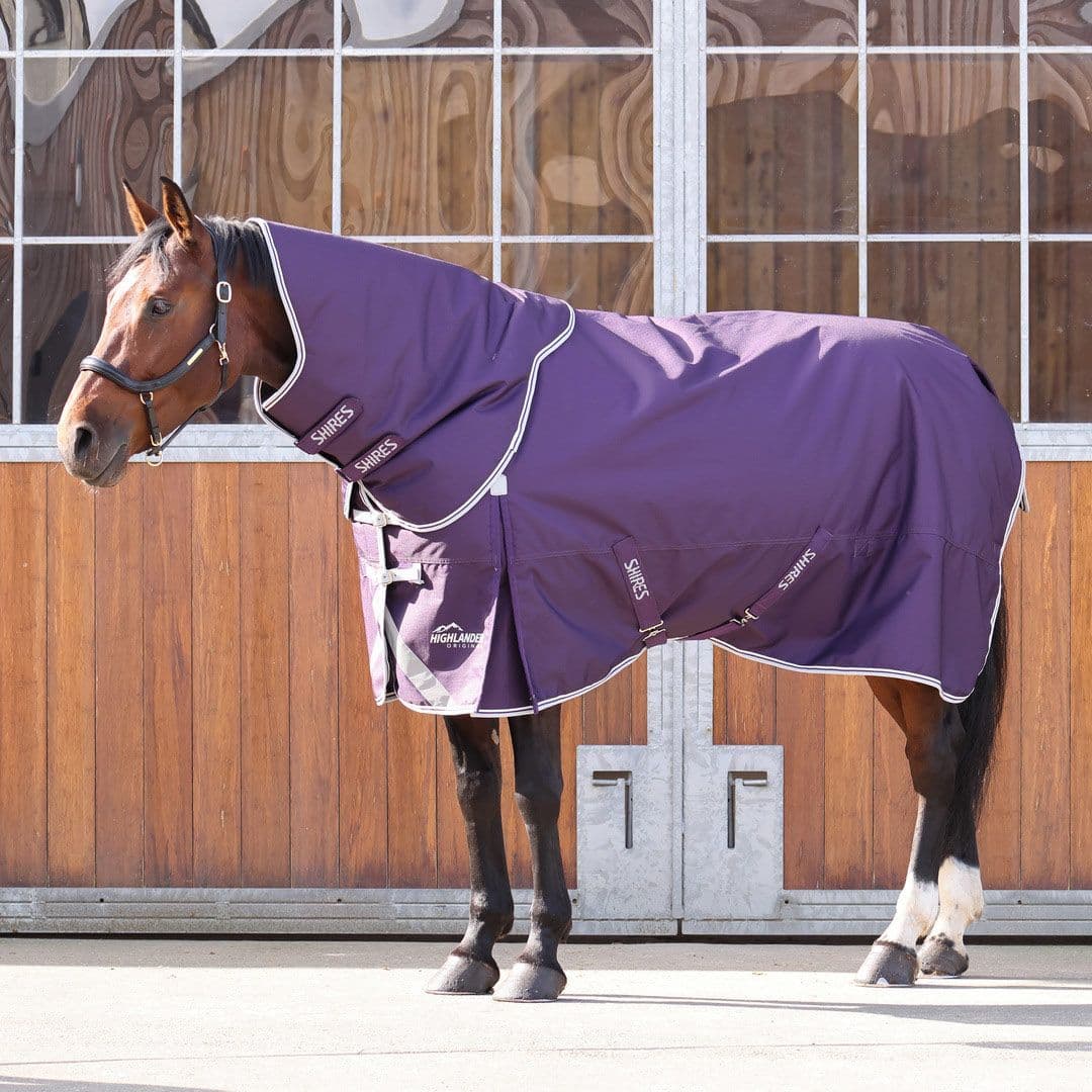 Shires Highlander Original 100 Turnout Rug & Neck Set
