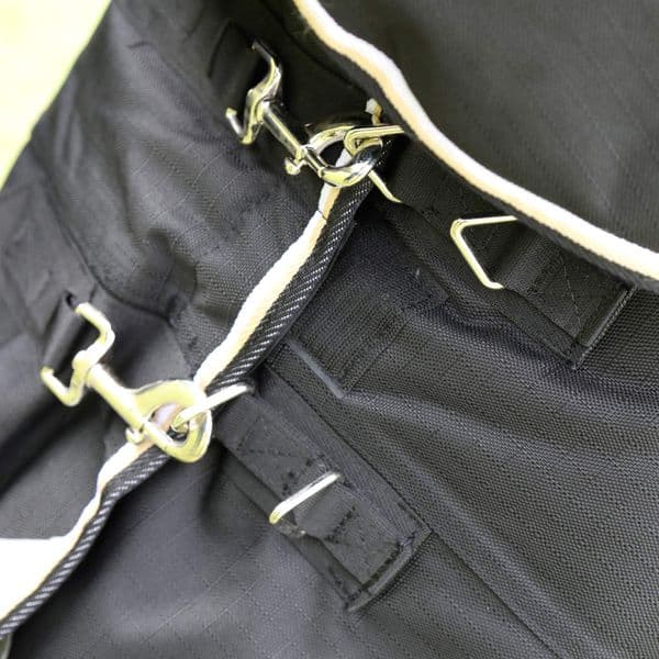 Shires Highlander Plus 200 Combo Turnout Rug