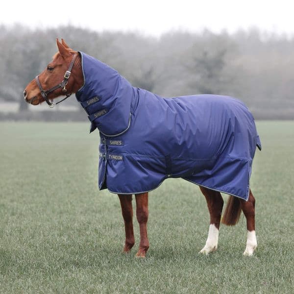 Shires Typhoon Lite 0g Combo Turnout Rug