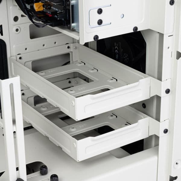 Silverstone FLP02 Retro-inspired tower with high performance cooling and expansion support