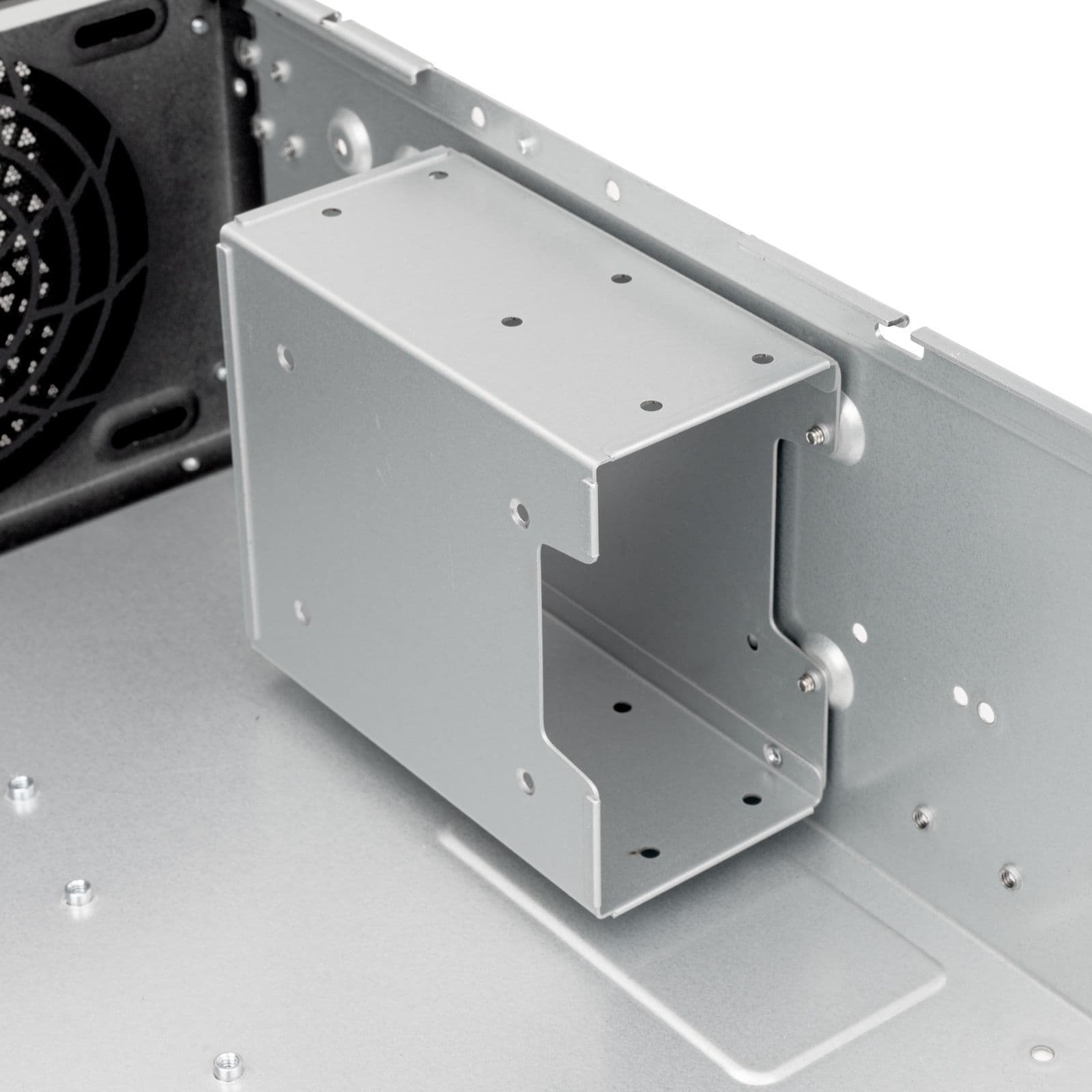 Silverstone RM32 - 3U Rackmount Server Chassis supporting 4-slot High ...