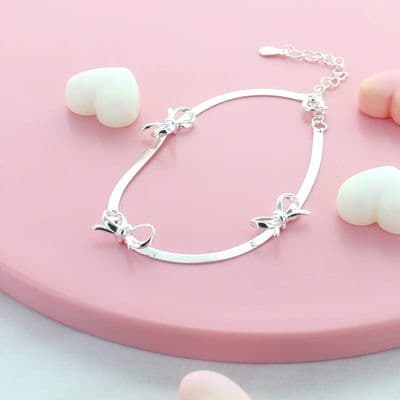 Three Bows Snake Chain Bracelet