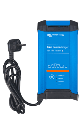 Blue Smart IP22 Charger 12/20 (1)