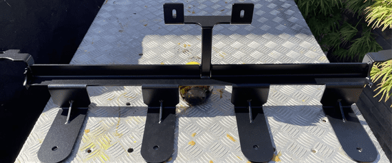 Gecko Van Chameleon MERCEDES SPRINTER 2019+ 4  Spot light Grill MOUNT
