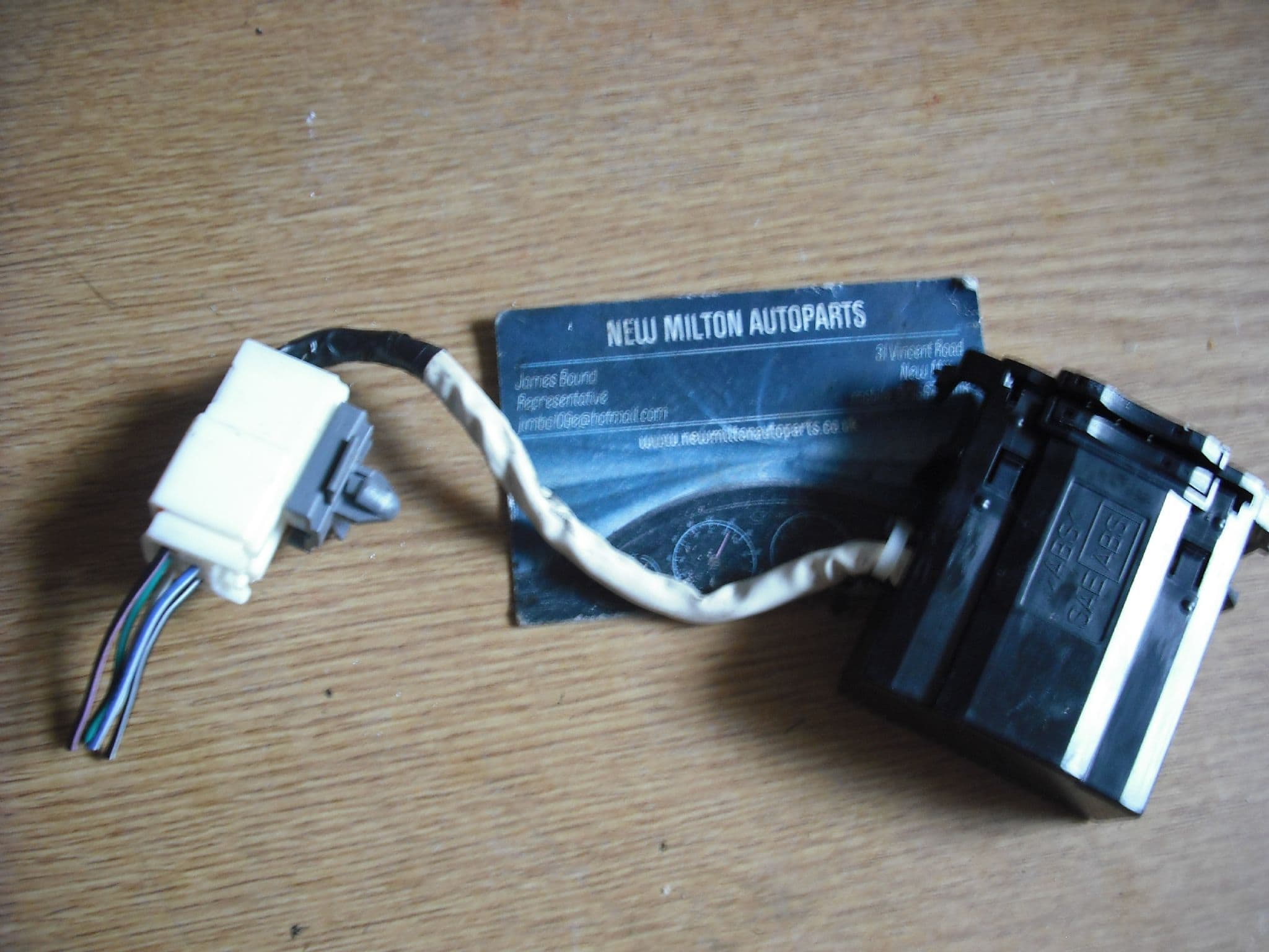 083-2B47 MAZDA RX8 RX-8 STEERING COLUMN CONTROL MODULE SENSOR AIRBAG
