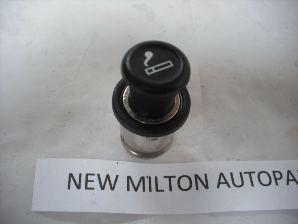 1 GENUINE TOYOTA AVENSIS PREFACELIFT CIGARETTE LIGHTER INSERT