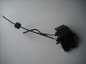 1717500085 MERCEDES BENZ W209 CLK BOOT CATCH AND LOCK ASSEMBLEY