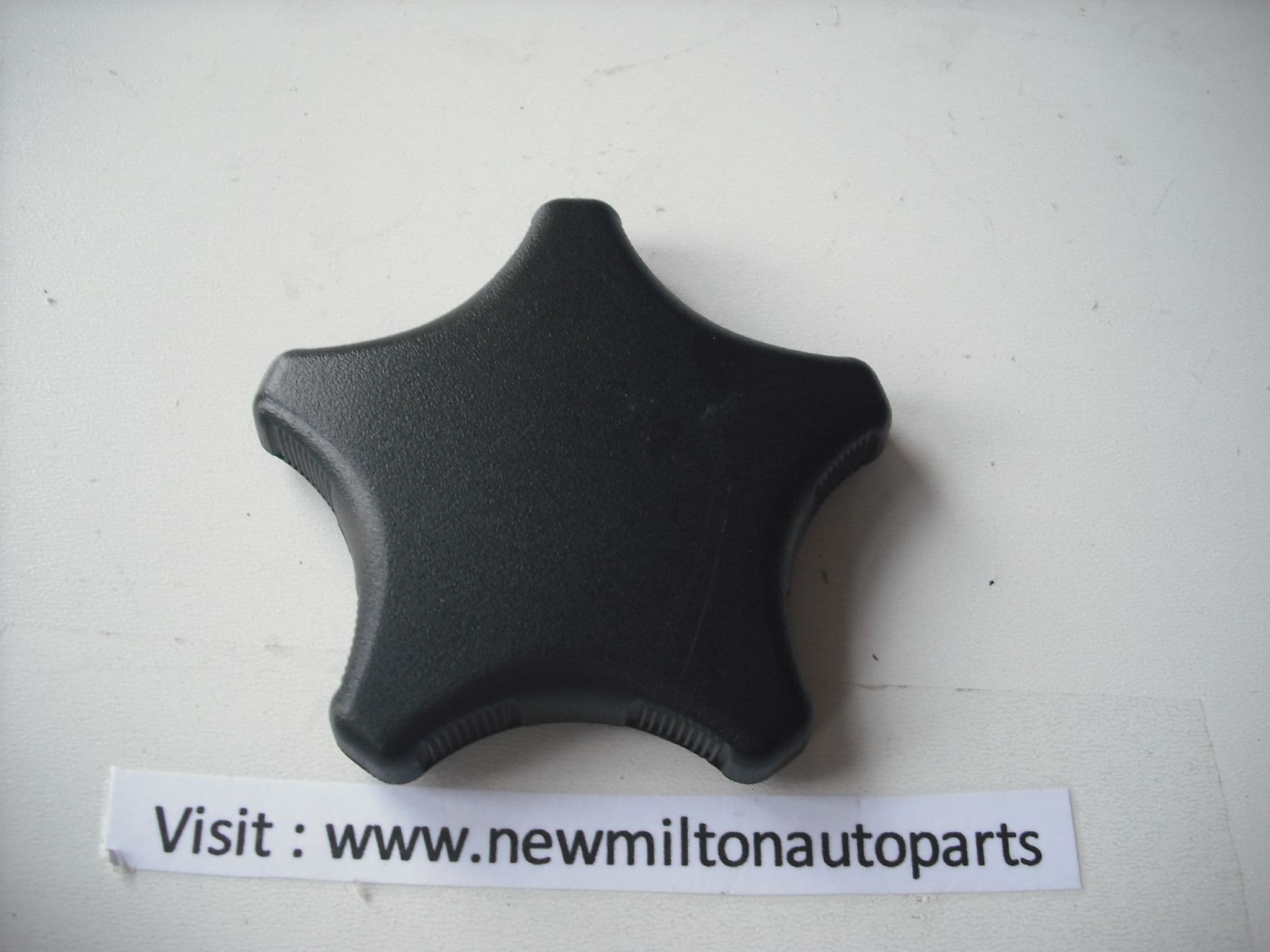 Seat Adjustment Knob For Mercedes W124 W202 W210 W208 – OEM 2029190088 Black