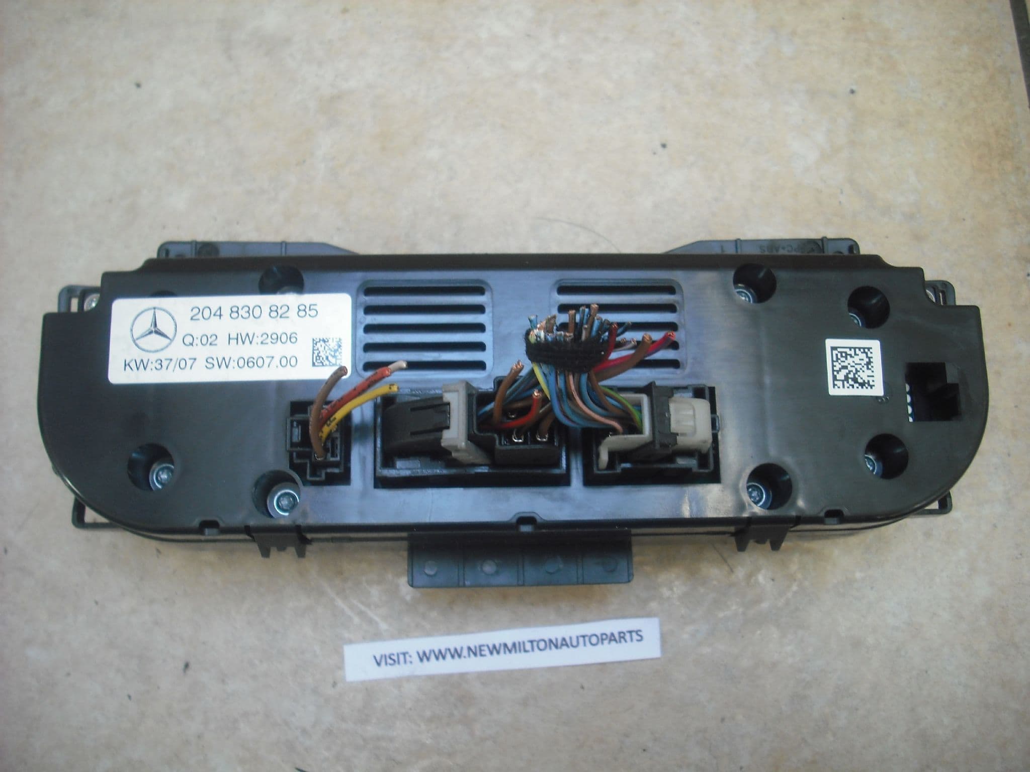 2048308285 MERCEDES BENZ W204 C CLASS HEATER CLIMATE CONTROL PANEL