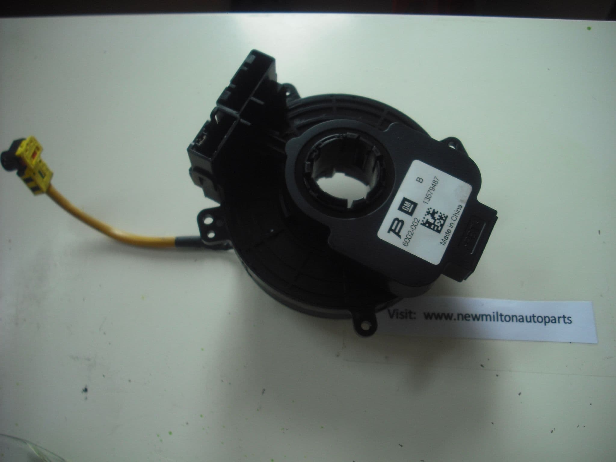 20817720 6002-002 13579487 VAUXHALL ASTRA J MK6 AIRBAG SQUIB