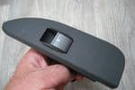 25914973  CADILLAC CTS REAR DOOR WINDOW SWITCH  RIGHT SIDE