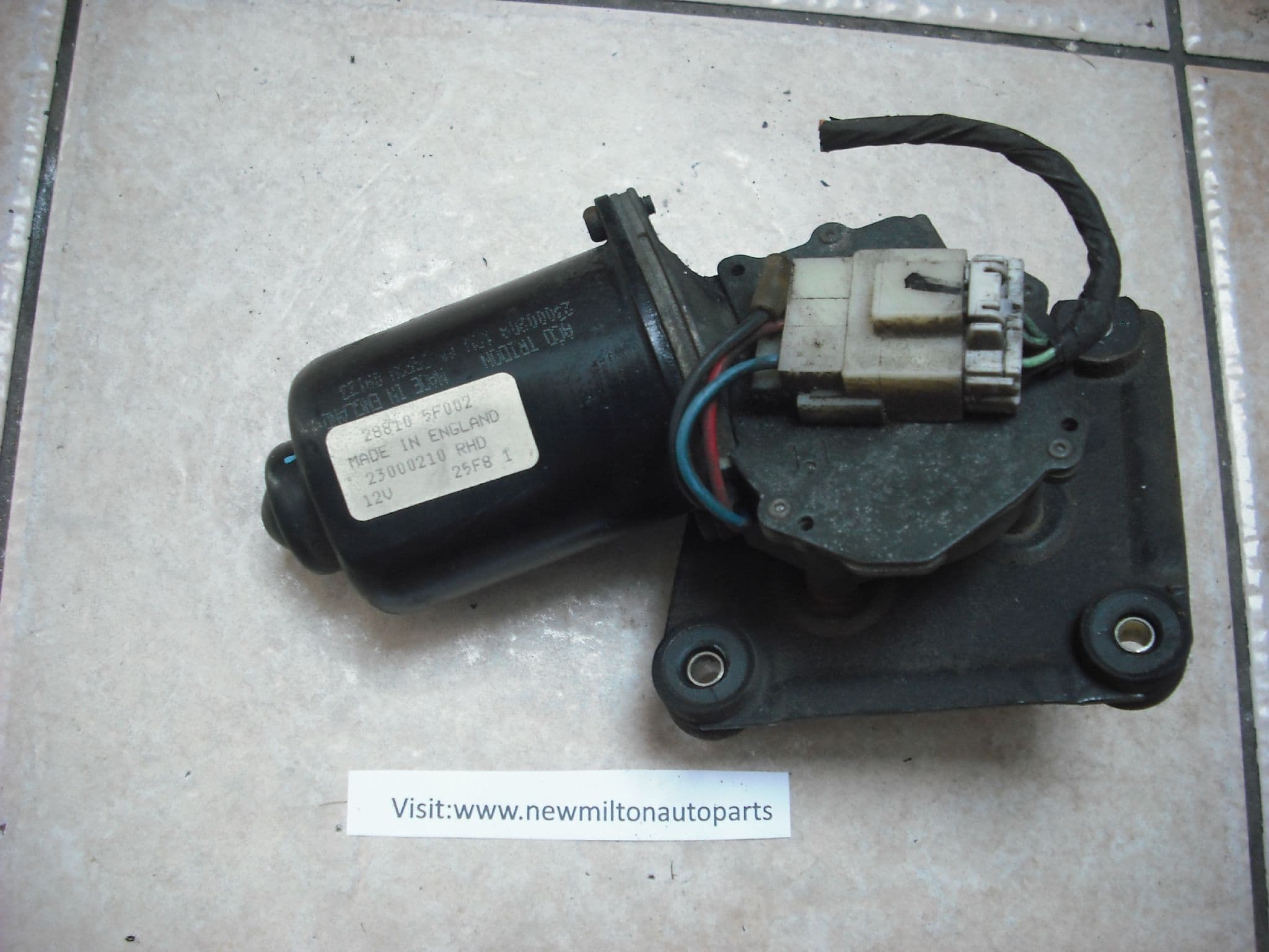 Wiper Motor Front Windscreen for Nissan Almera Tino Wiper Motor Front Windscreen for Nissan Almera Tino