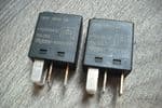2W93 14B192 BA   TYCO   JAGUAR XJR   2  20A  BLACK RELAYS