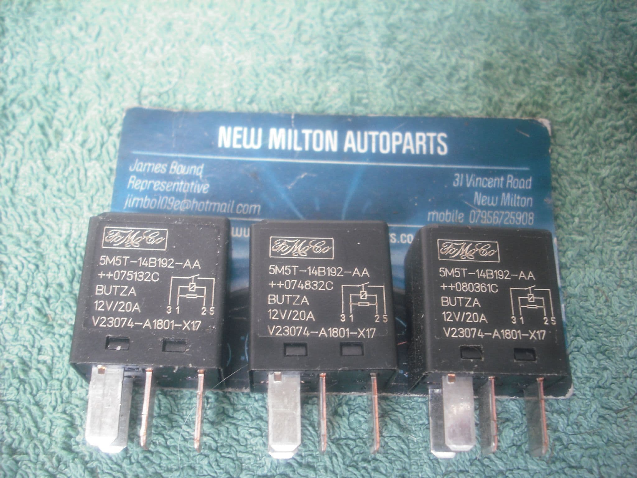 3 GENUINE FORD FOMOCO FOCUS MK2 RELAYS 5M5T14B192AA 20A V23074A1801X17