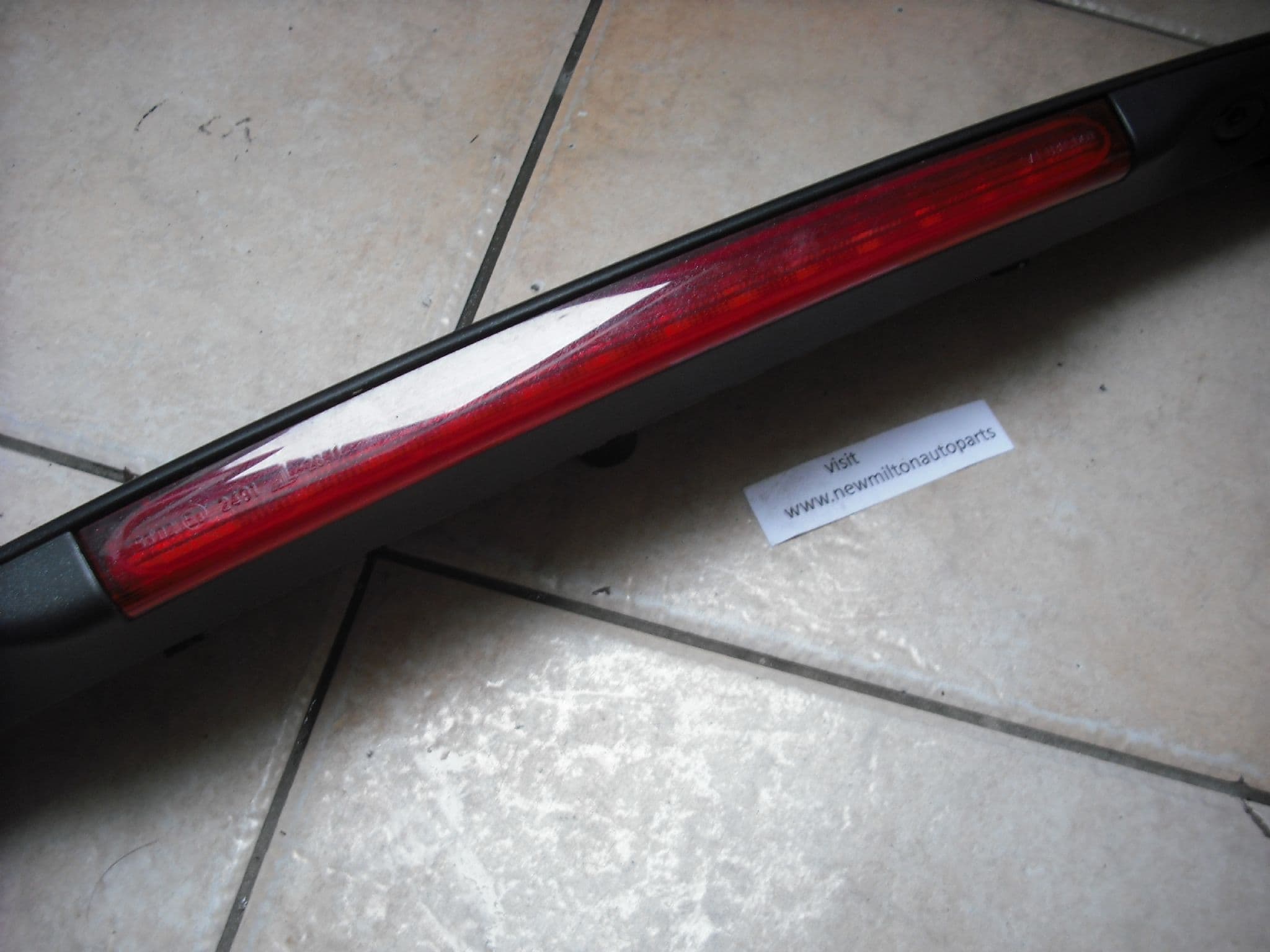 30674244 A VOLVO C30 REAR TAILGATE HIGH LEVEL THIRD BRAKE LIGHT
