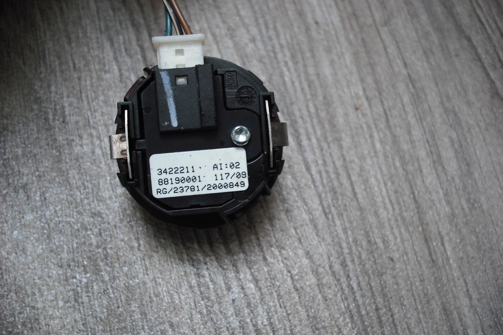 3422211 MINI R55 R56 HAZARD WARNING LIGHT SWITCH