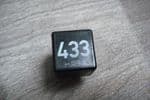 433  3D0 951 253 A    VW VOLKSWAGEN GOLF POLO PASSAT BORA RELAY