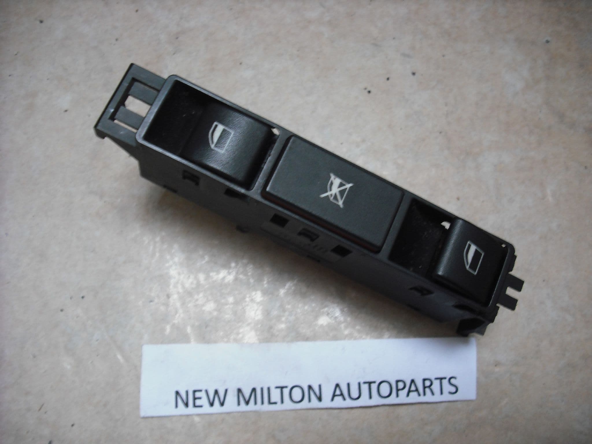 6 902 184 15869804 BMW E46 DRIVERS SIDE ELECTRIC WINDOW SWITCHES