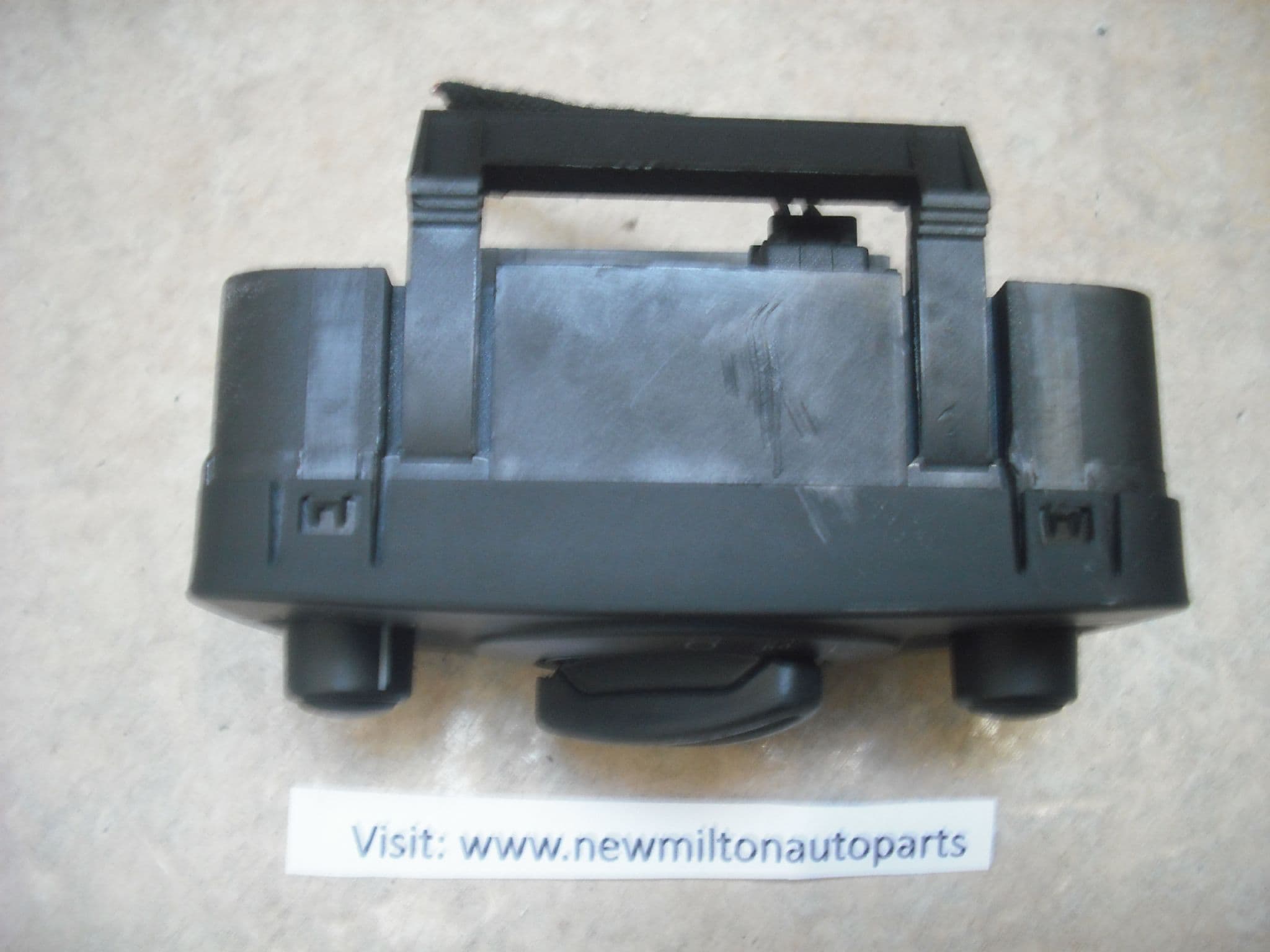 6G9T 13A024 BA FORD MONDEO MK4 HEADLIGHT HEADLAMP ADJUSTMENT AND REAR