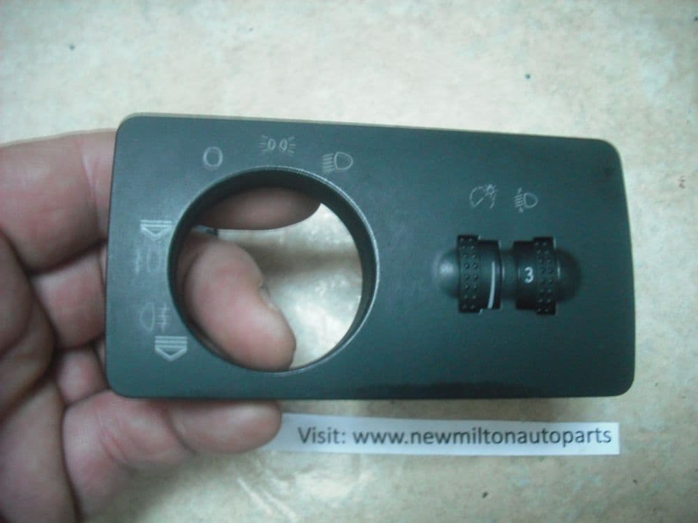 6Y0919094E SKODA FABIA MK1 HEADLIGHT HEADLAMP HEIGHT LEVELING