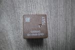 7157 13306940  VAUXHALL ASTRA  INSIGNIA AND ZAFIRA RELAY