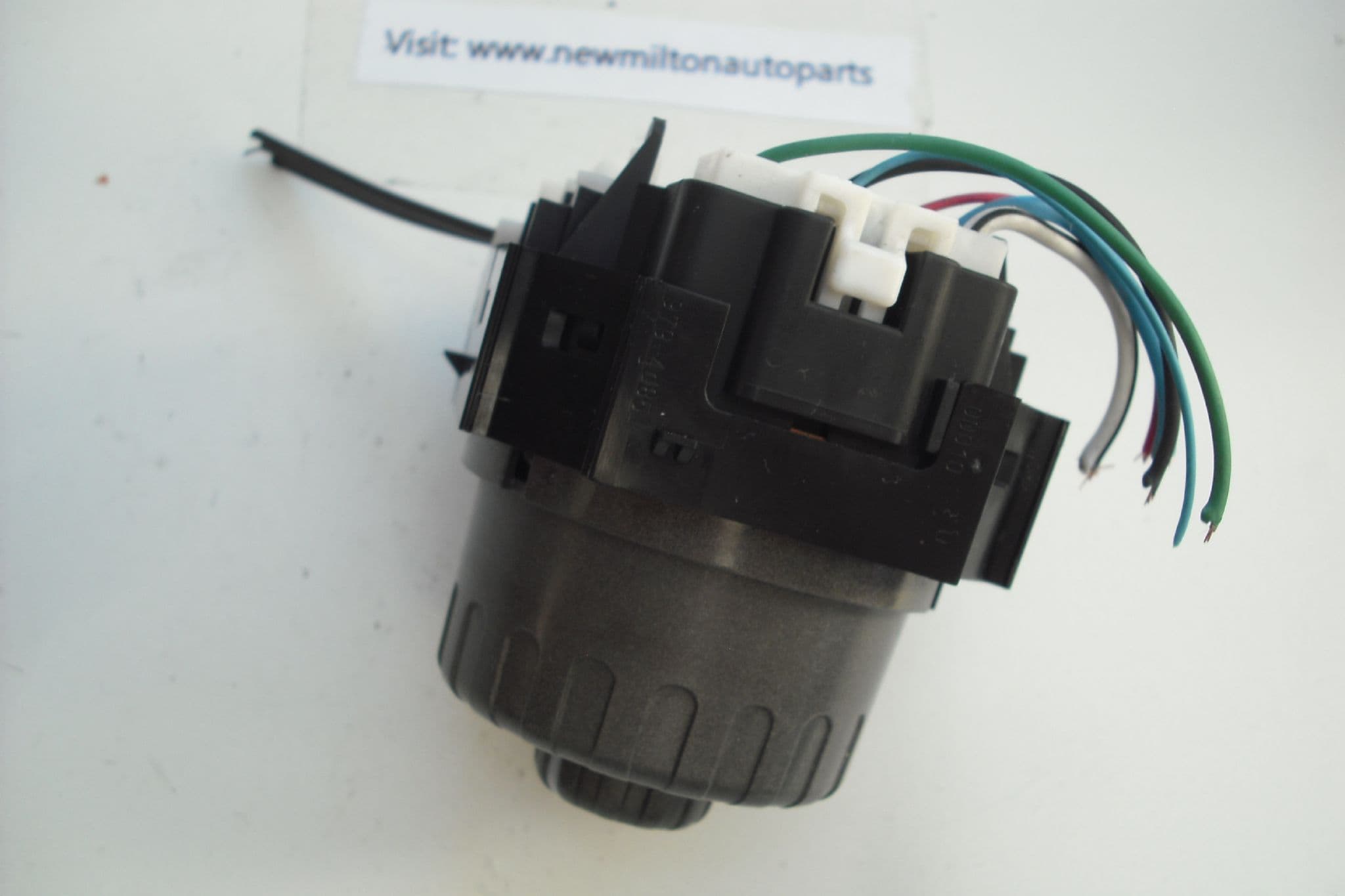 758857 TOYOTA YARIS MK2 HEATER FAN SPEED CONTROL SWITCH