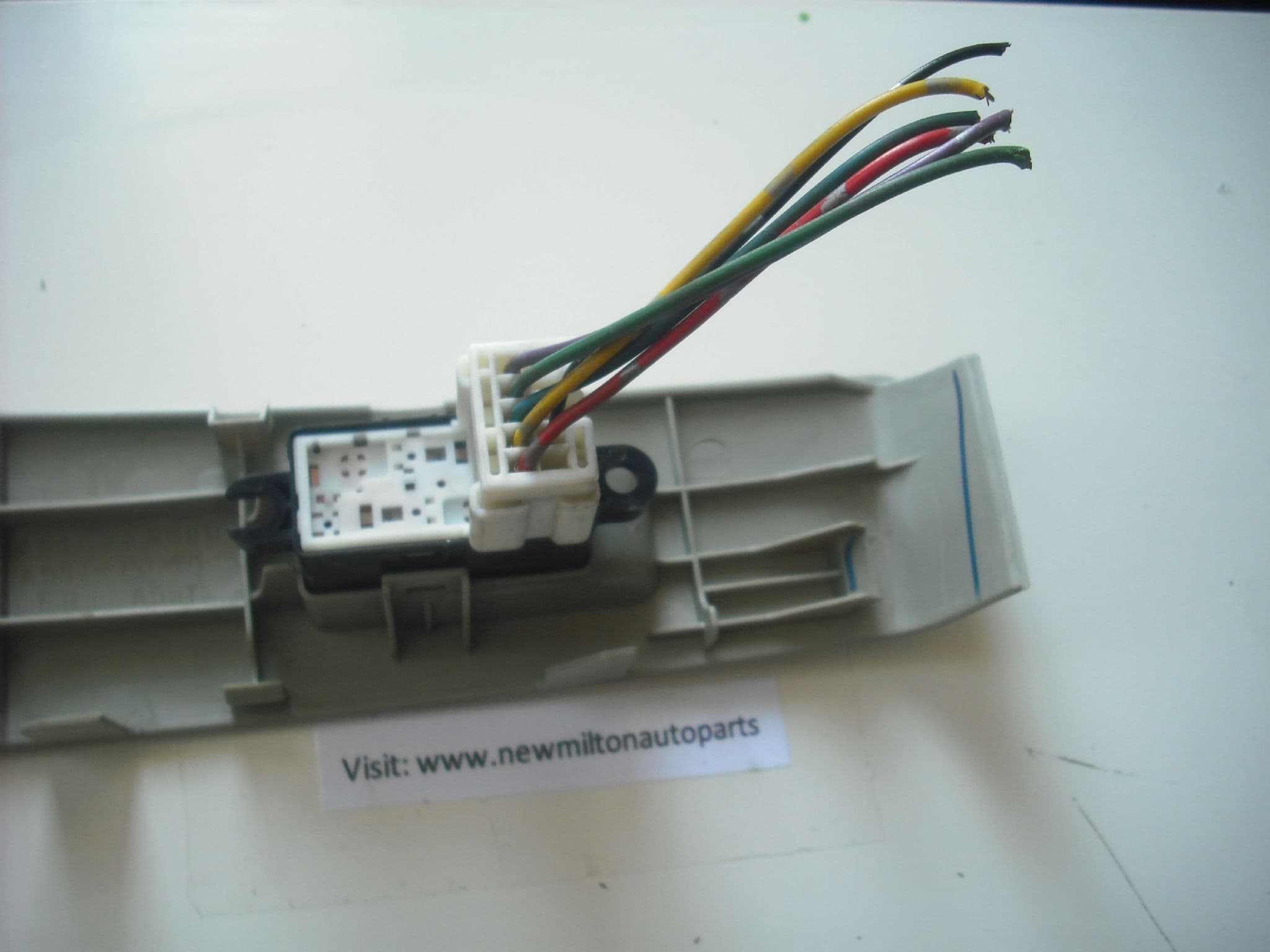 80961 AX600 NISSAN MICRA K12 FRONT PASSENGER DOOR ELECTRIC WINDOW