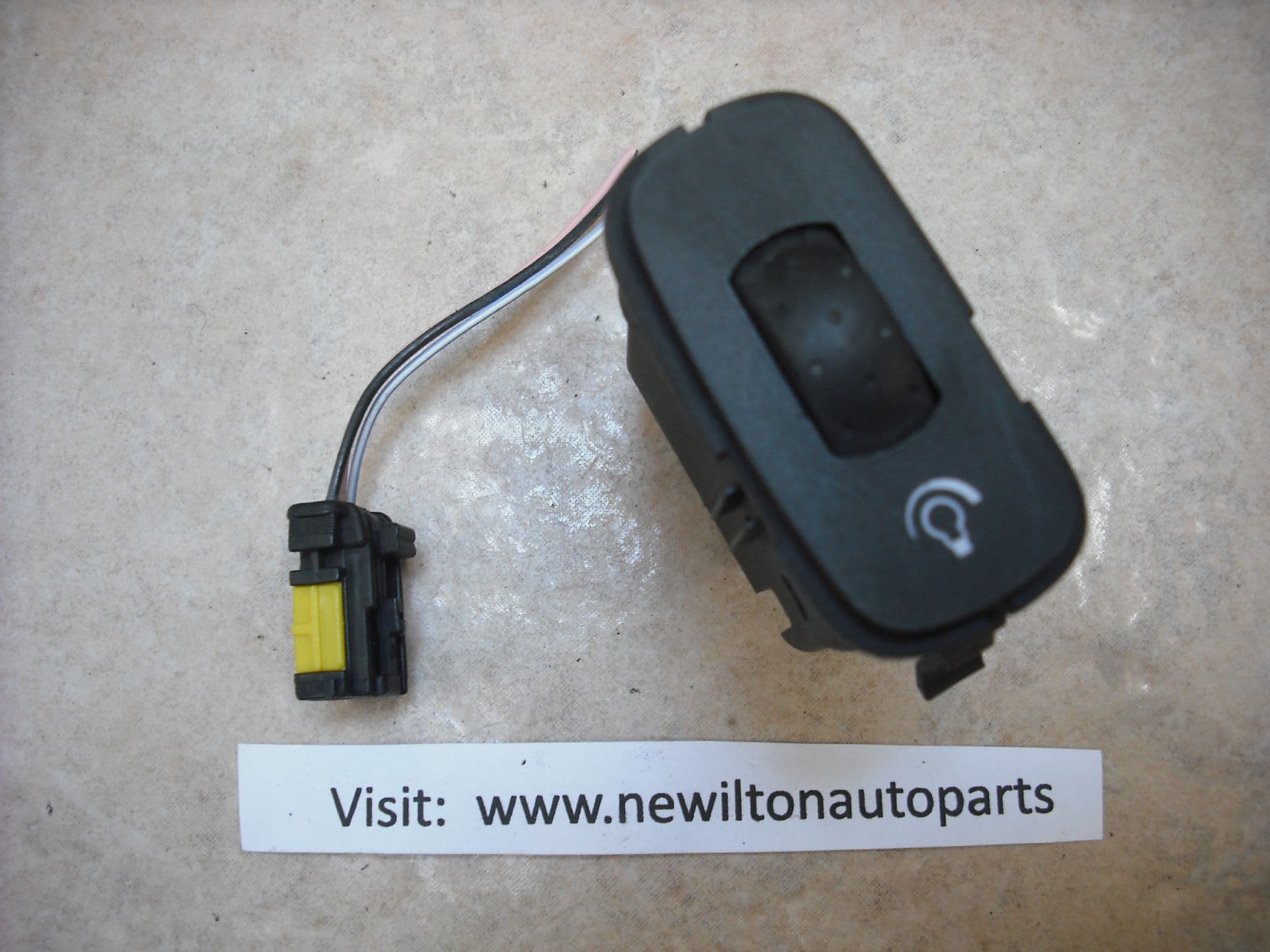 8200147863 RANAULT LAGUNA 2 HEADLIGHT HEADLAMP ADJUSTMENT LEVELING SWITCH