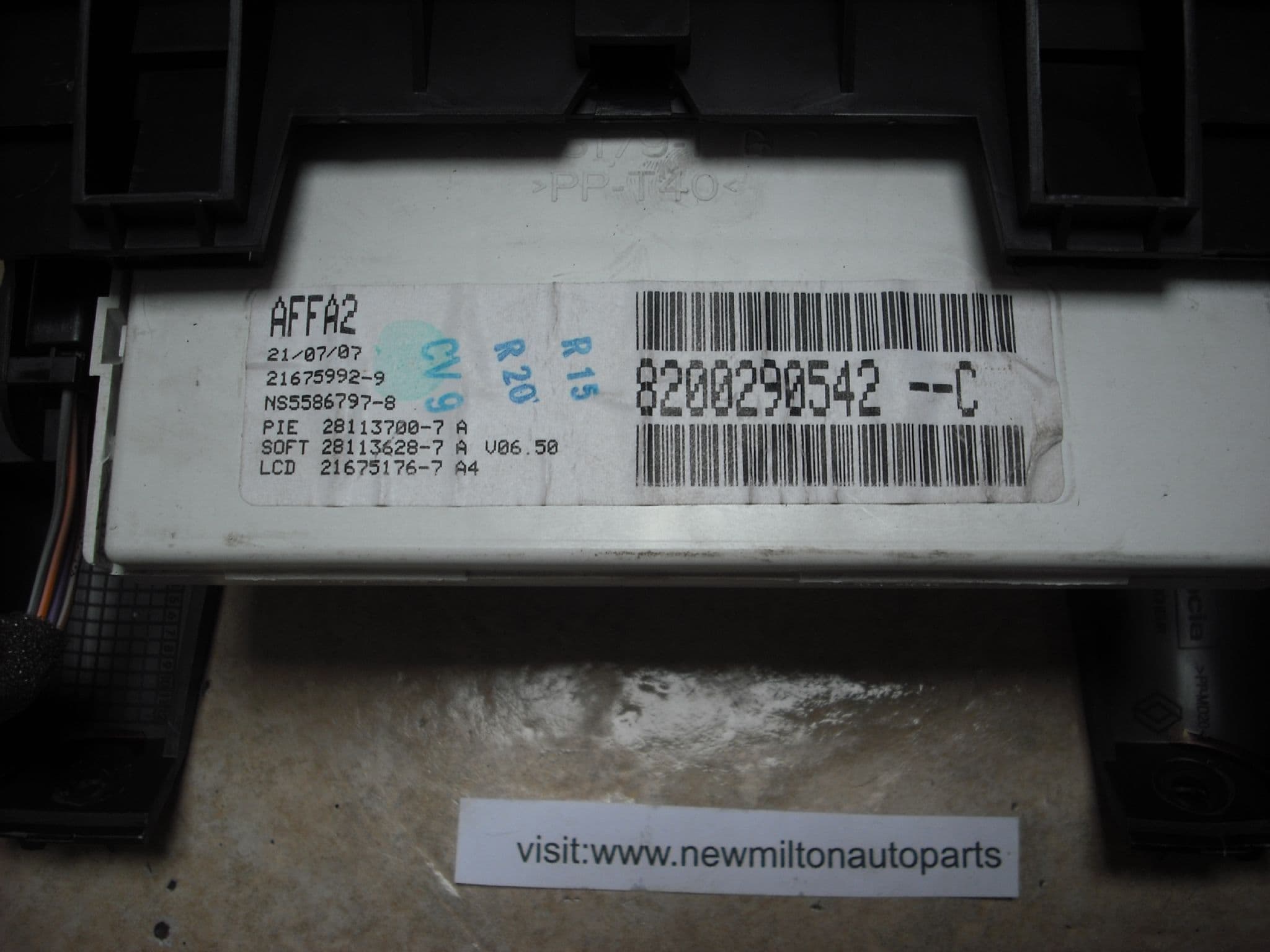 afficheur multifonction Sagem Renault megane 2 réf 8200290542 - 8200290542 8200290542C 82 00 290 542 - Renault - MEGANE 2 - Pièces Auto Occasions Vente