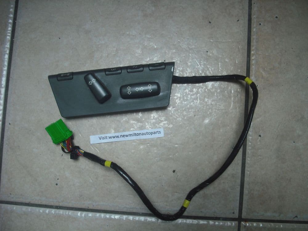 8682701 VOLVO S60 S80 V70 ELECTRIC FRONT SEAT ADJUSTMENT SWITCH PACK