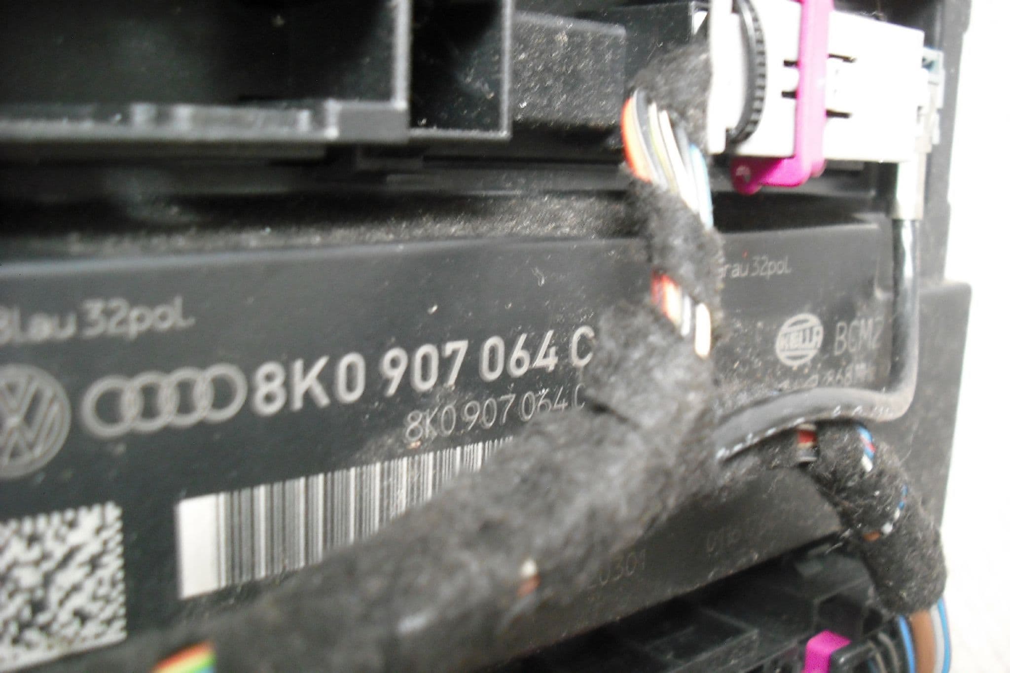8K0 907 064 C AUDI A4 B8 BCM COMFORT CONTROL MODULE