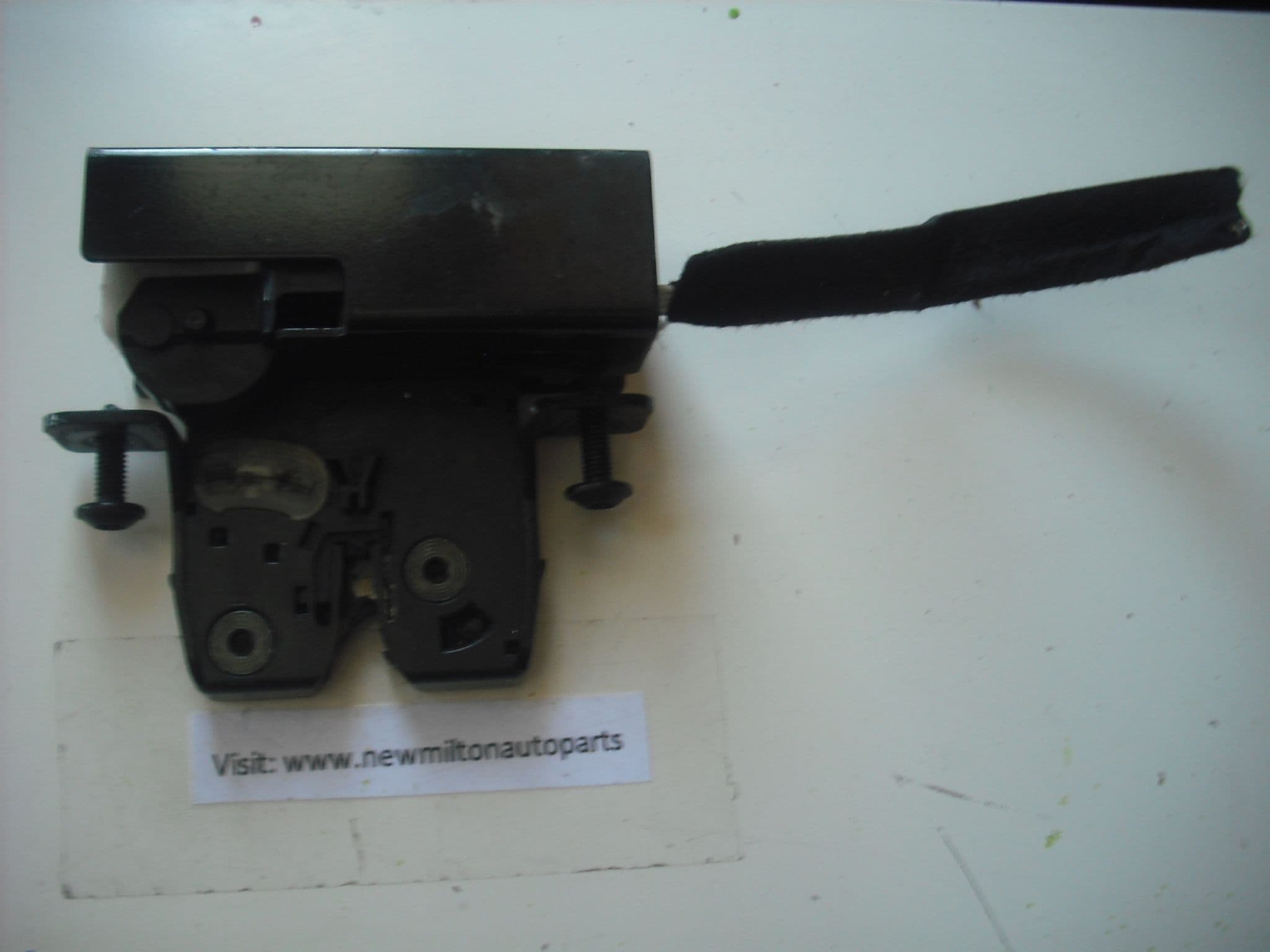 905420001B RENAULT CLIO MK3 ESTATE BOOT LOCK TAILGATE CATCH