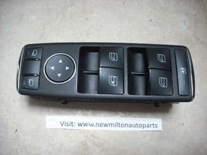 A 204 870 01 51 MERCEDES W204 C CLASS DRIVERS DOOR ELECTRIC WINDOW SWITCH PACK
