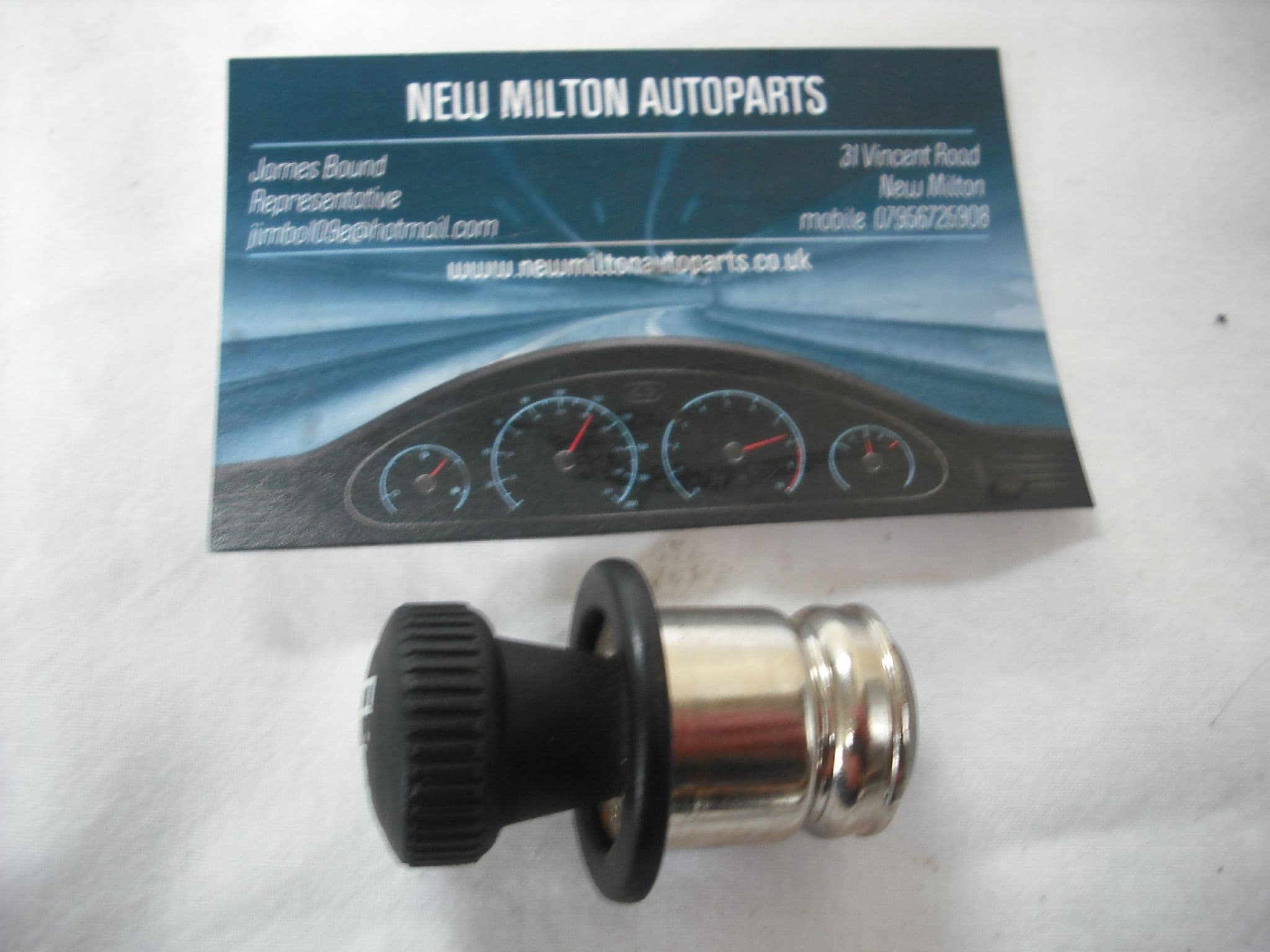A GENUINE 2004-2007 KIA PICANTO ORIGINAL CIGARETTE LIGHTER INSERT