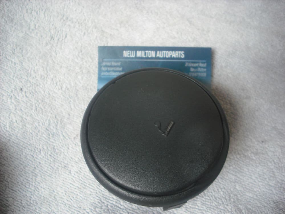 A GENUINE CHRYSLER JEEP CHEROKEE ASH TRAY CUP COIN HOLDER 58622 33888 A002