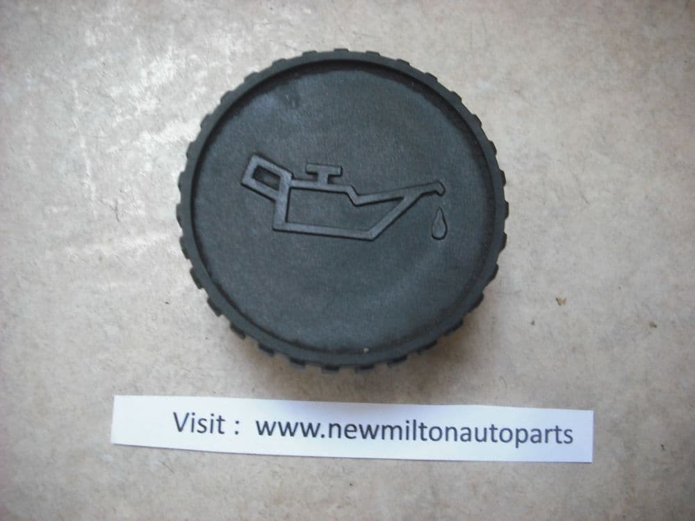 A GENUINE CITROEN C8 ENGINE OIL FILLER CAP