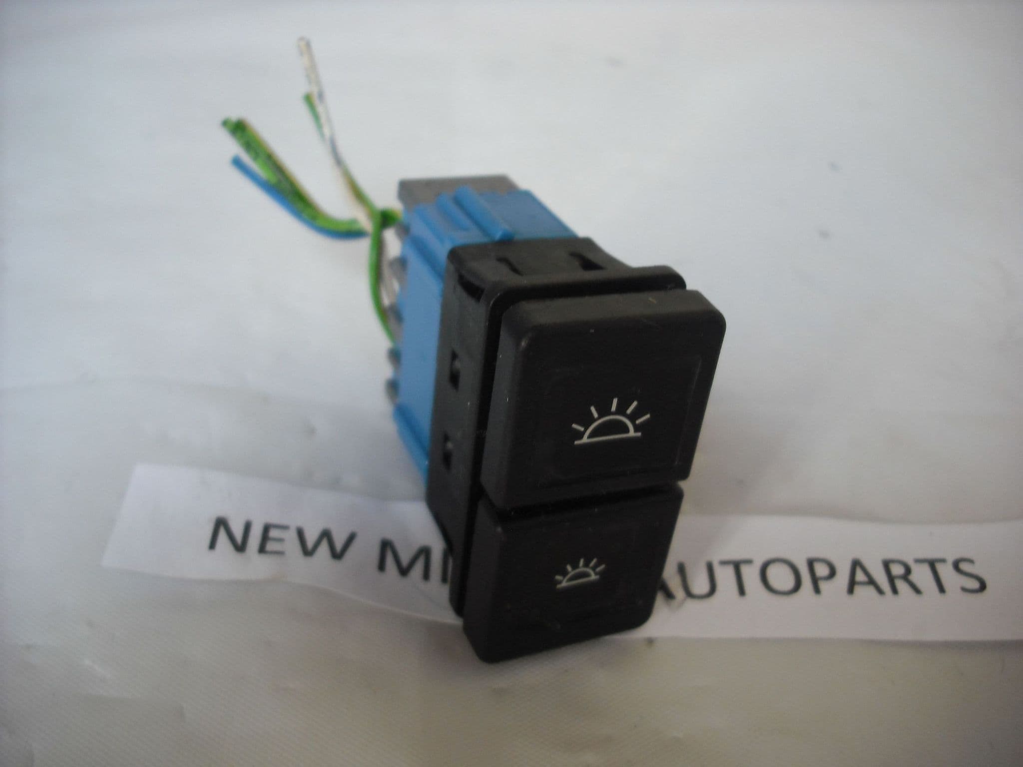 A GENUINE CITROEN XSARA PICASSO INTERIOR ROOF LIGHTMAP READING LAMP ...