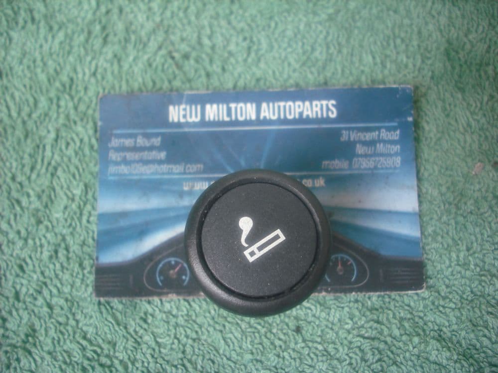 A GENUINE FIAT STILO CIGARETTE LIGHTER INSERT