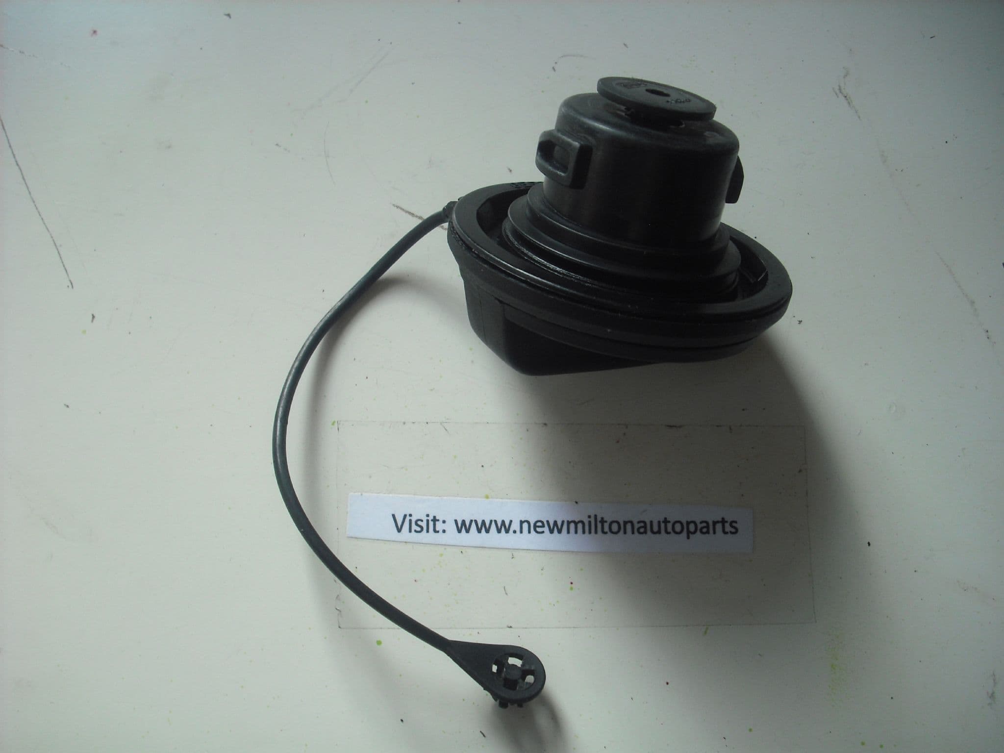 A GENUINE FORD FOCUS MK2 DEISEL FUEL CAP