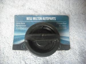 A GENUINE FORD FUSION 2 2002-2005 HEADLIGHT HEADLAMP INDICATOR FLASHER BULB HOLDER