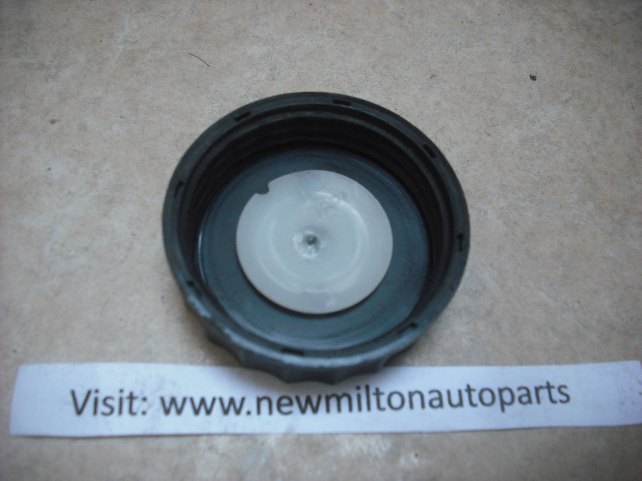 A GENUINE FORD MONDEO MK3 2000-2007 BRAKE FLUID MASTER CYLINDER FILER CAP