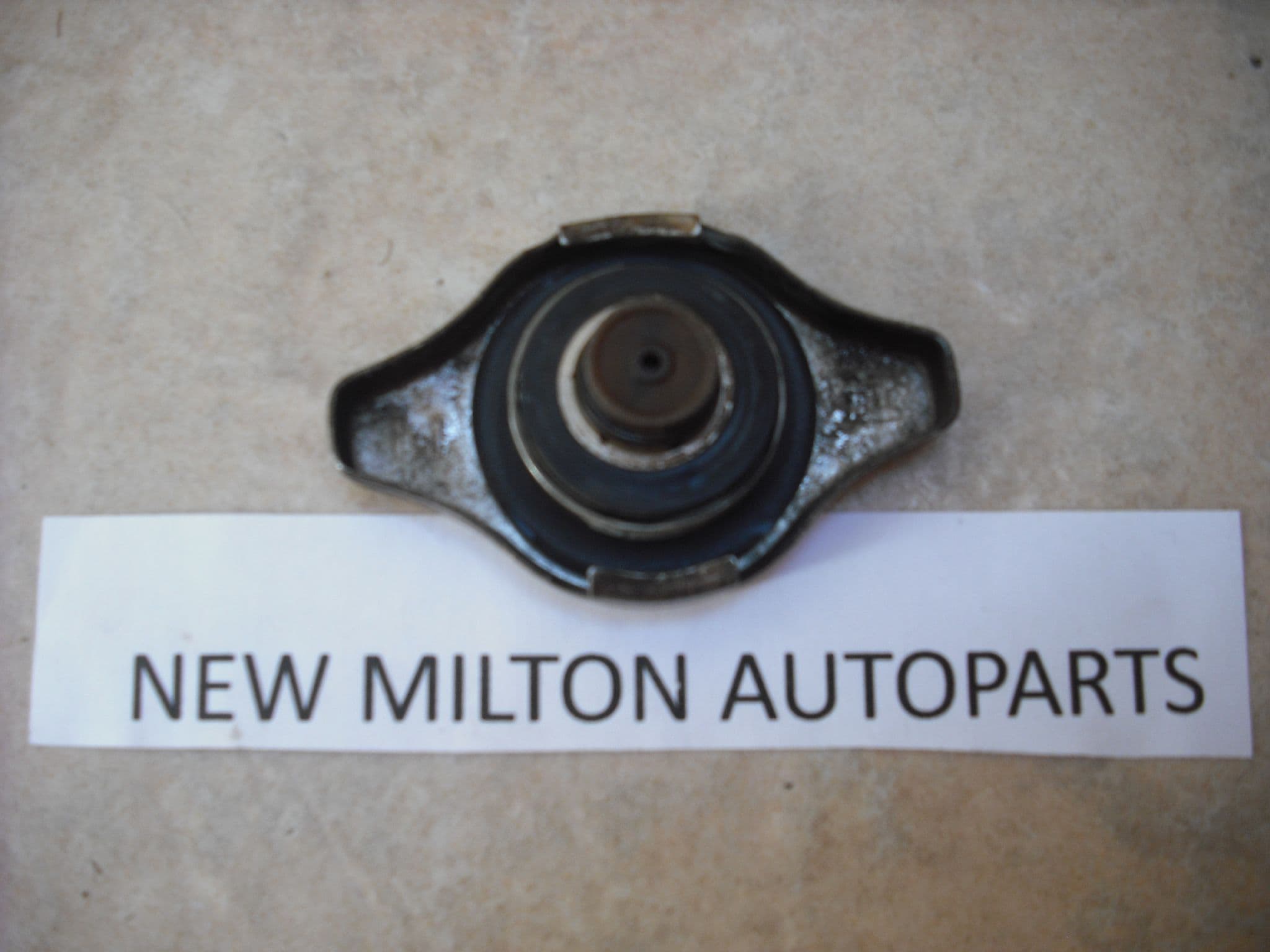 A GENUINE HONDA CRV MK2 WATER COOLANT RADIATOR CAP 1 1