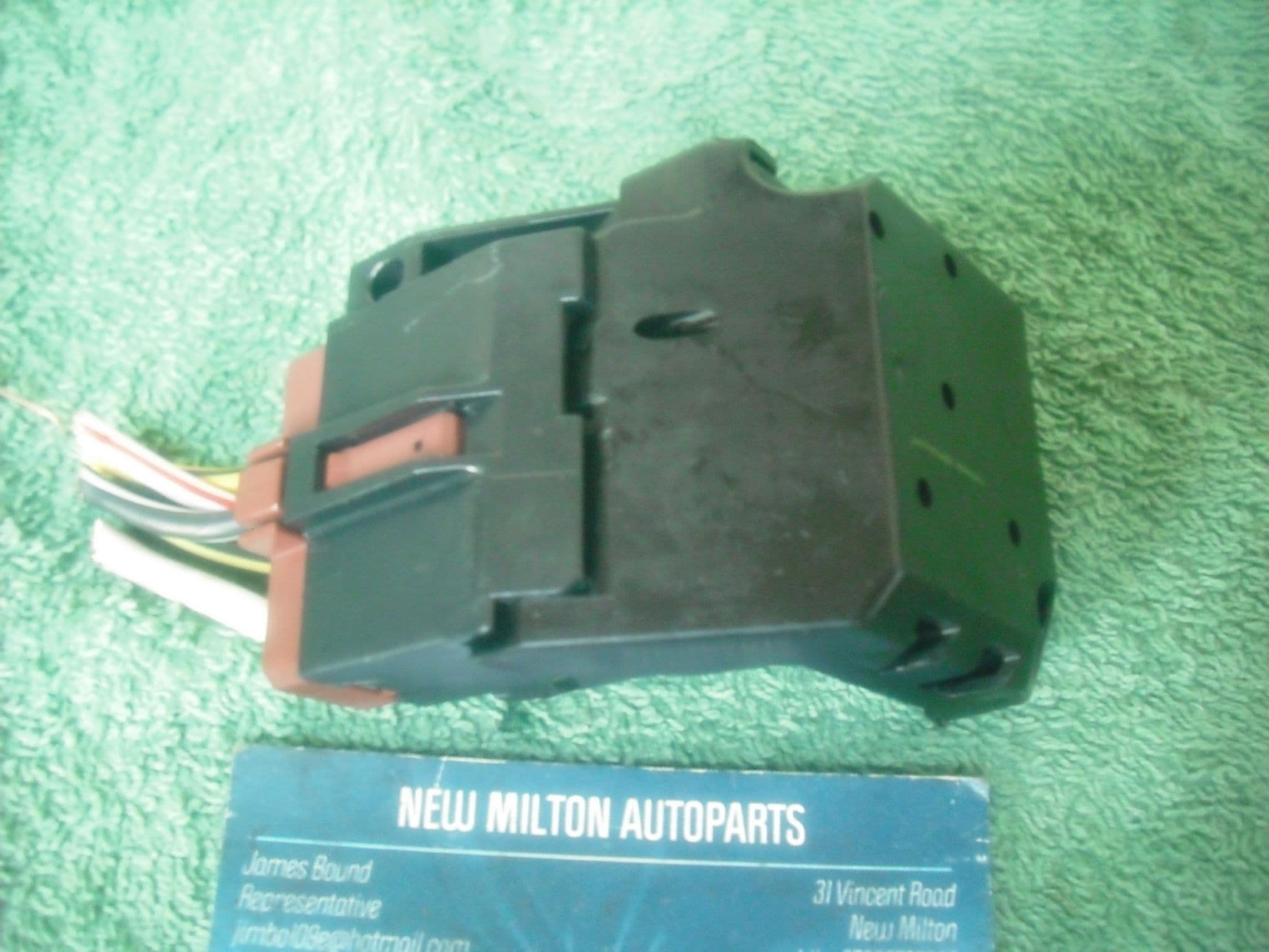A GENUINE HONDA JAZZ IGNITION SWITCH ELECTRICAL CONTACT PLUG