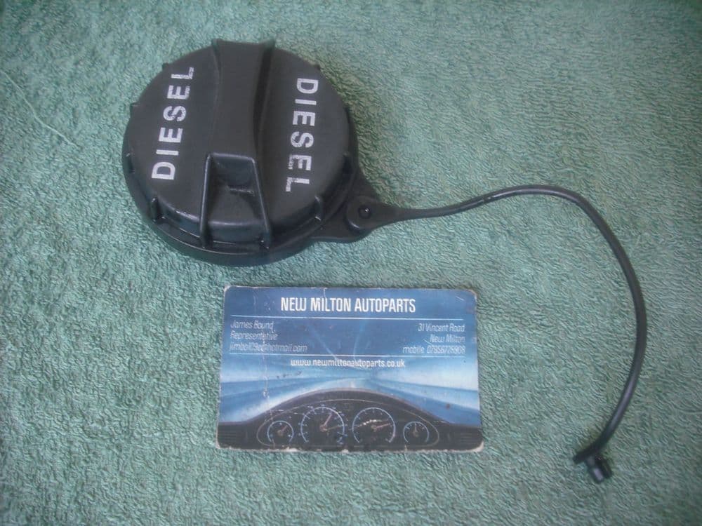 A GENUINE HYUNDAI ELANTRA FUEL DIESEL CAP