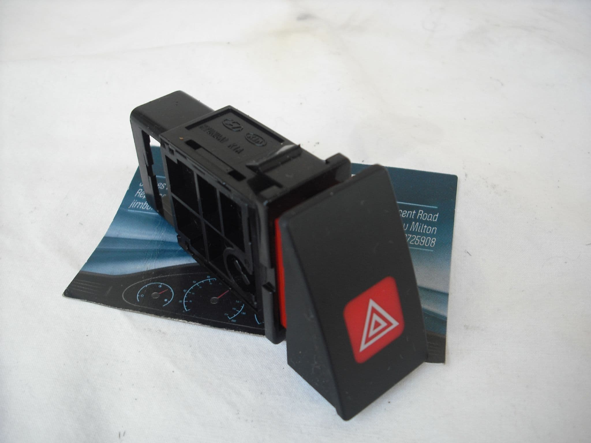 Apdty 035712 Hazard Warning Light Switch Replacement