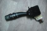A GENUINE HYUNDAI TRAJET FRONT AND REAR WINDOW WINDSCREEN WIPER AND WASHER STALK SWITCH
