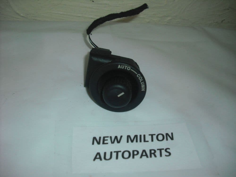 A GENUINE JAGUAR S TYPE STEERING COLUMN ADJUSTMENT SWITCH 03 9303 45