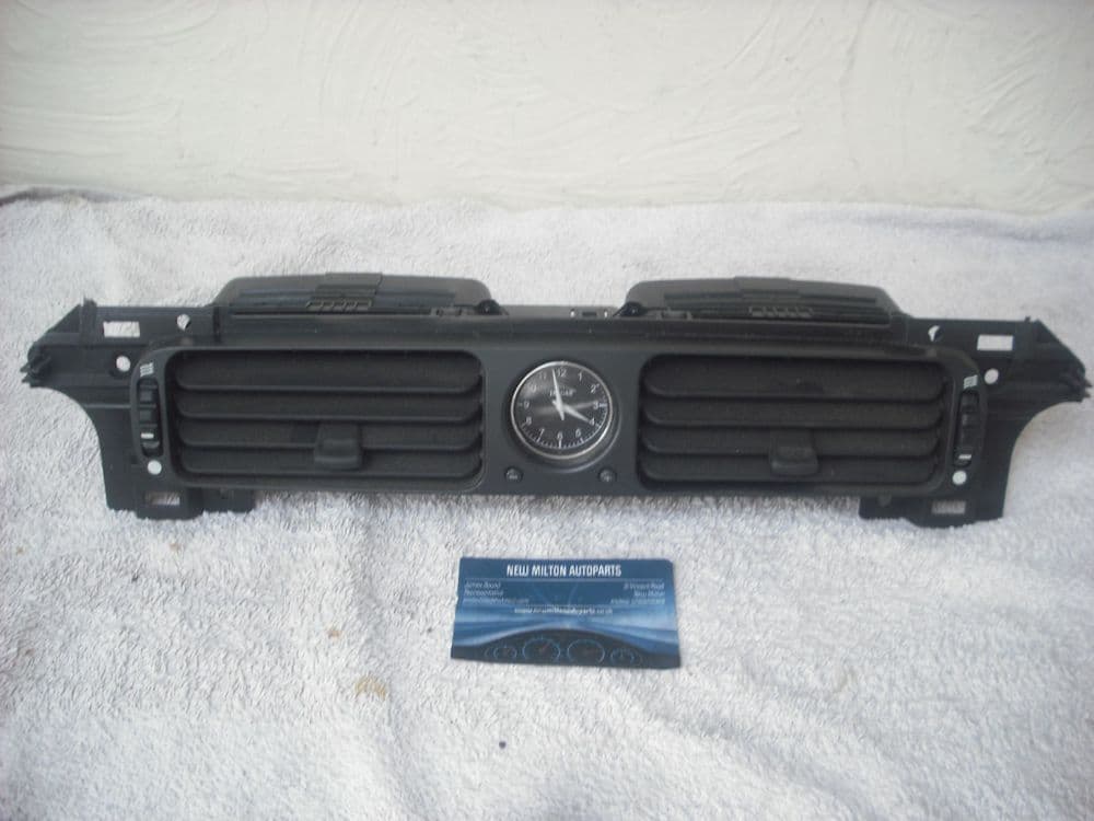 A GENUINE JAGUAR XJ8 X308 DASH CENTRAL AIR BLOWER VENTS AND CLOCK LNF