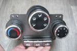 A GENUINE KIA CARENS   A/C CLIMATE CONTROL HEATER UNIT PANEL DIALS / SWITCHES   1K2FE-61190  JJ